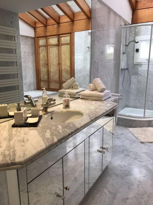 Puente Luxury Penthouse, Beachside & Sea Views Marbellac