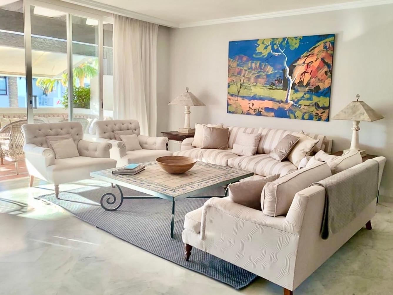 Puente Luxury Penthouse, Beachside & Sea Views Lägenhet *